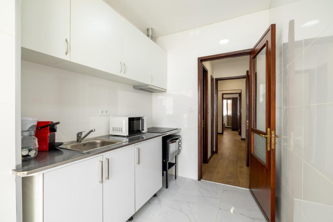Apartamento Downtown 2 Minutes By Walk To Center And Metro-Direct To Airpot T4 OOporto Exterior foto