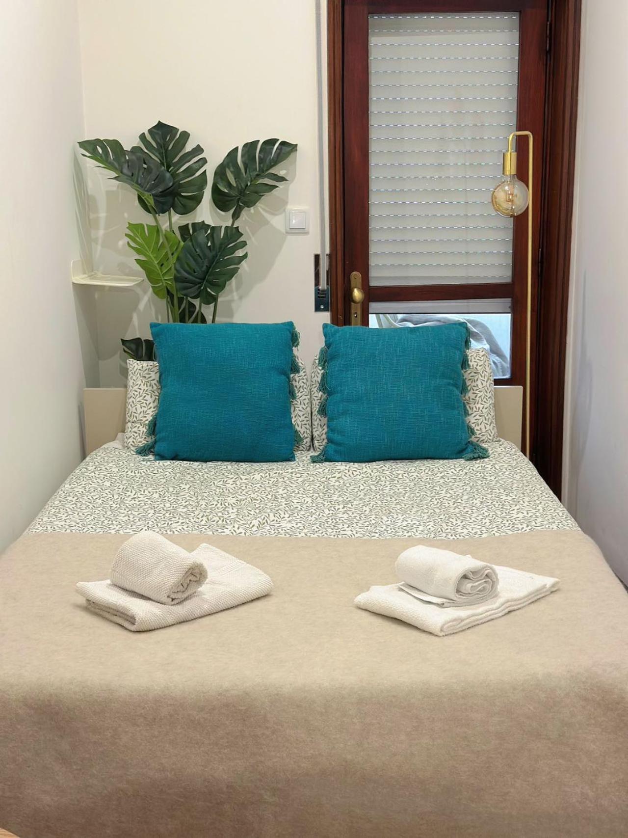 Apartamento Downtown 2 Minutes By Walk To Center And Metro-Direct To Airpot T4 OOporto Exterior foto